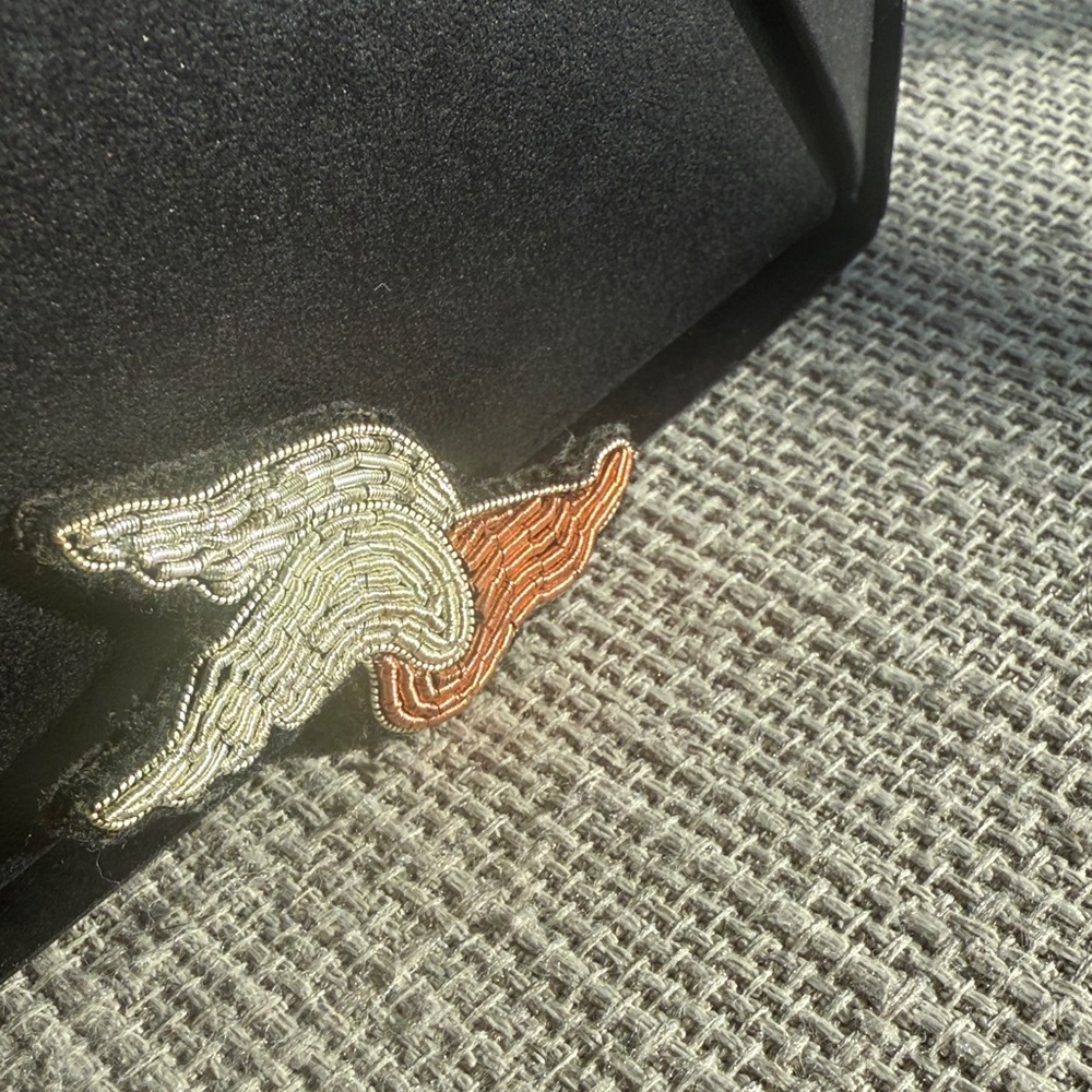 Hand Beaded Winged Foot Pin - Picture 2 of 7
